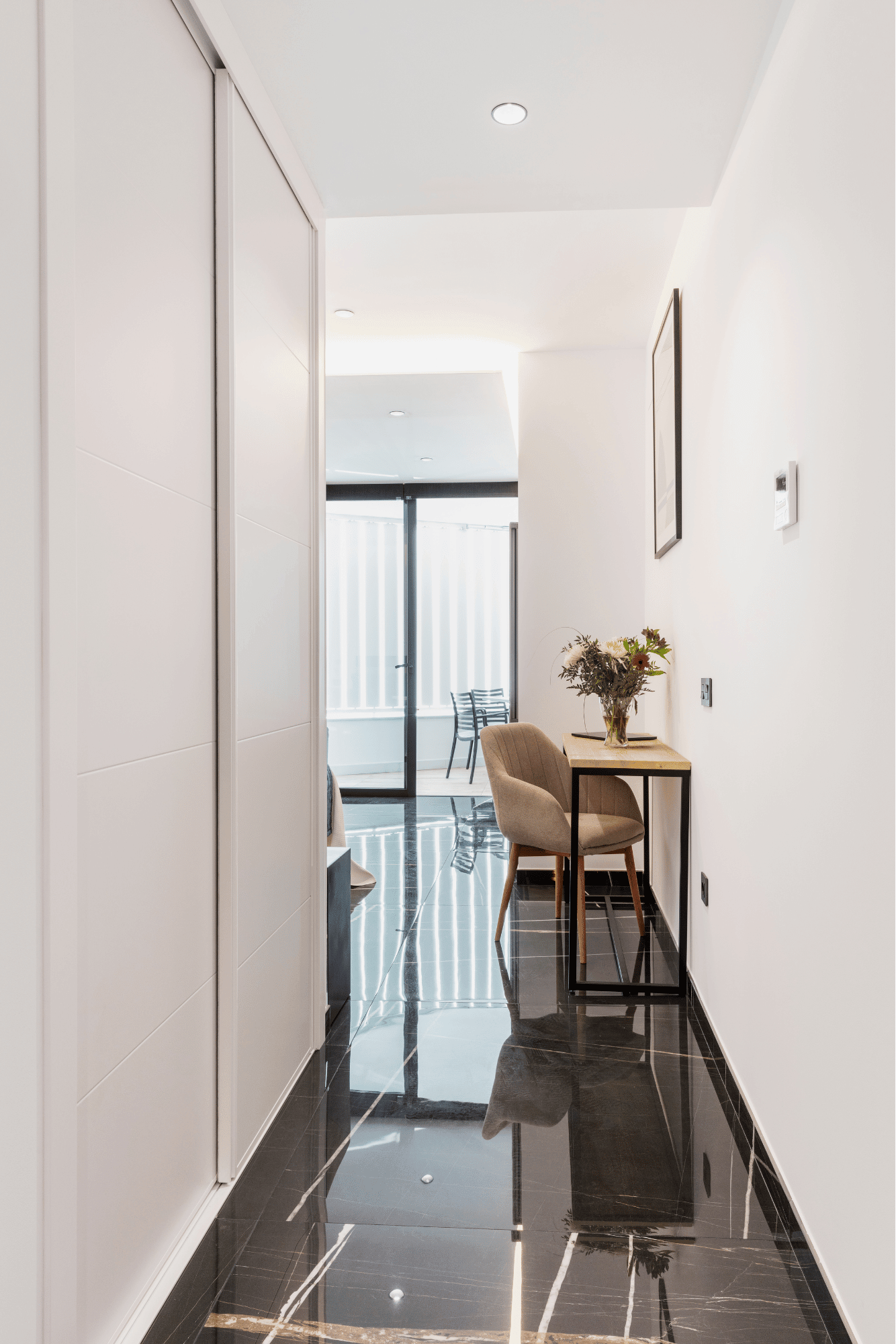 Pasillo Entrada Lucero