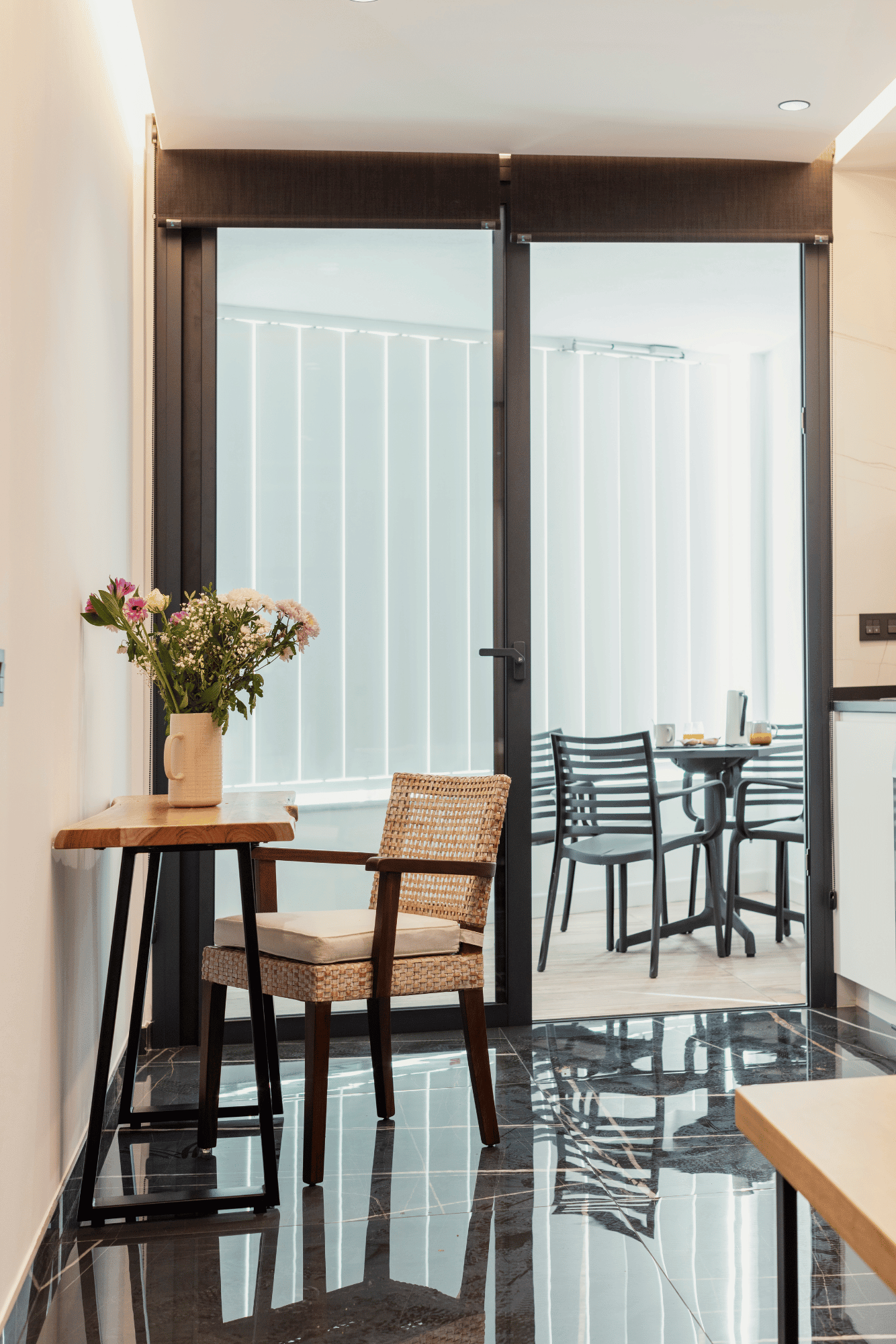 Salón y Terraza Motorista